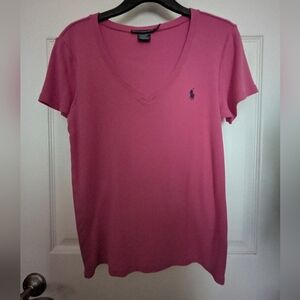 Ralph Lauren Women's V-Neck Tee in Rose Pink with Navy Logo Fits Large - XL